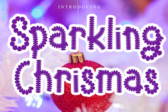 Sparkling Chrismas Font: A Festive Design Touch